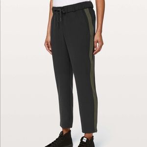 Lululemon On The Fly Pant Woven *Track Stripe